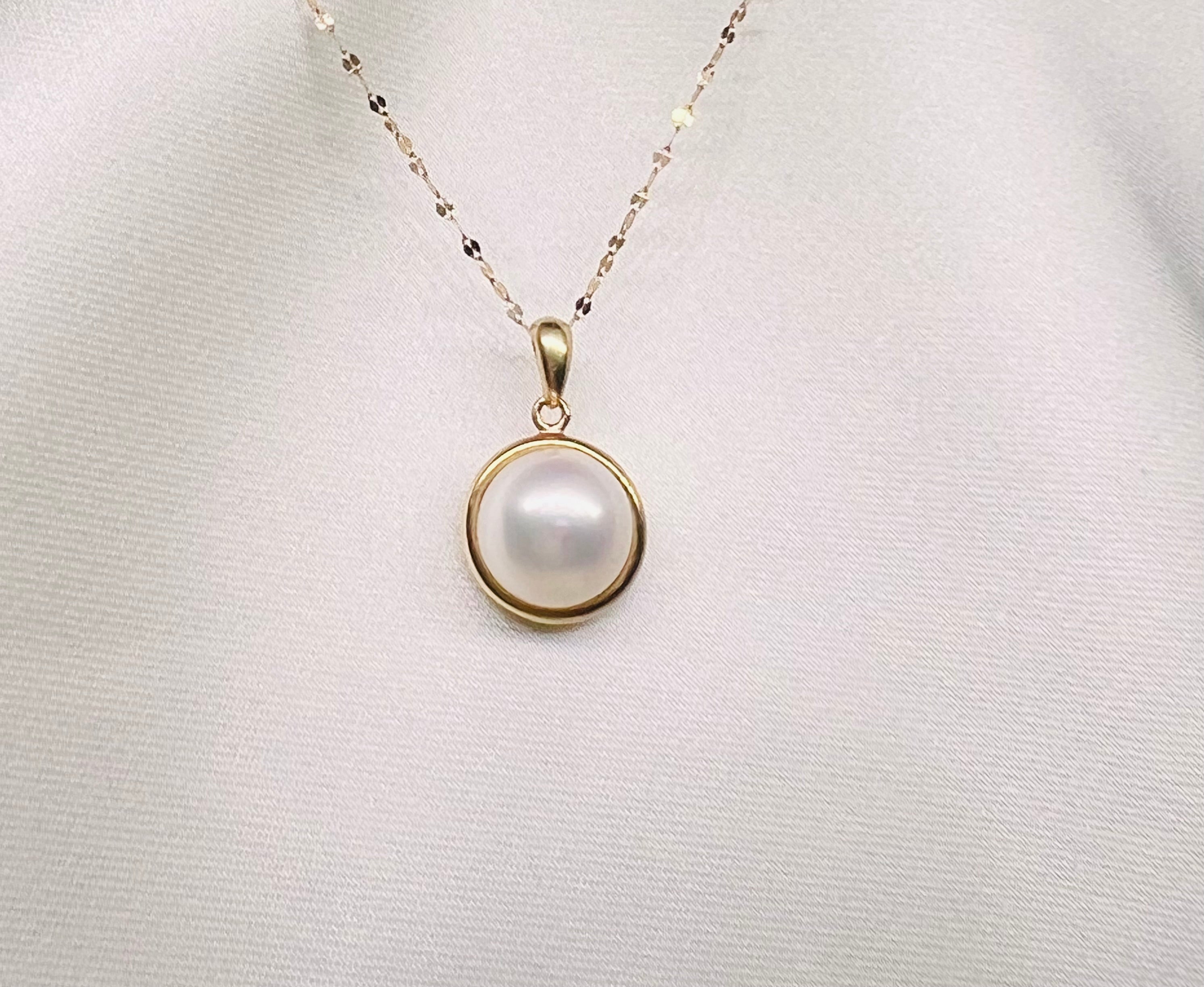 ✨ 14K Solid Gold Freshwater Pearl Necklace✨